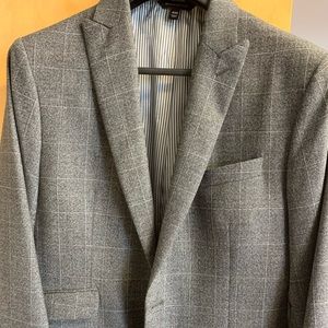 Tailored slim fit banana republic suit with pants worn once